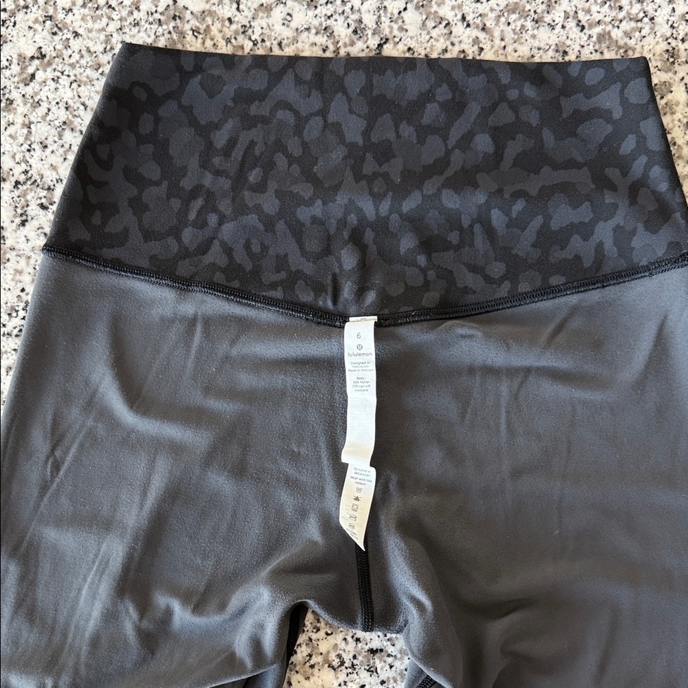 Lululemon Align High Rise Black/Gray Camo Deep Coal Multi  Sz6 Crop 21" - Picture 7 of 11